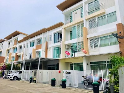 SP Townhome - 4 BR House For Sale  - House - Jomtien Beach - 