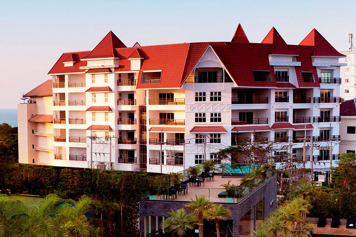 The ClubHouse - Pratumnak